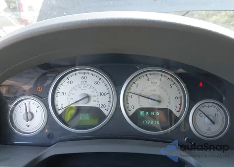 2008 Chrysler Town & Country Touring from USA, damaged, VIN 2A8HR54P38R840751